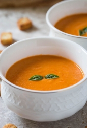 Roasted pumpkin and tomato soup