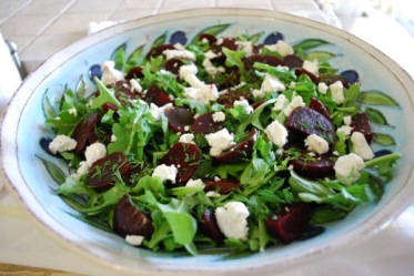 Arugula ,beetroot and cottage cheese salad